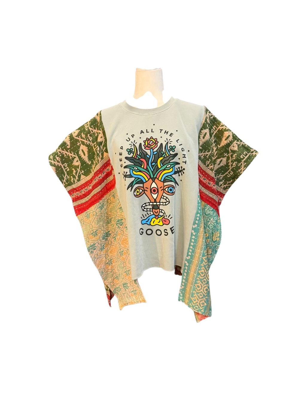 Handcrafted Upcycled GOOSE Kantha Tunic NWT One Size - Picture 6 of 10